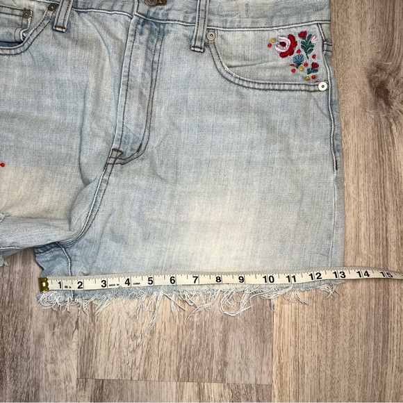 Madewell Embroidered Light Blue Denim‎ Shorts Size 29 - Picture 10 of 13